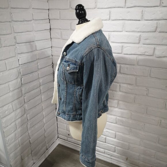 Star Blue Ladies Size Small Blue Denim Jacket with White Faux Fur Lining - Picture 6 of 13